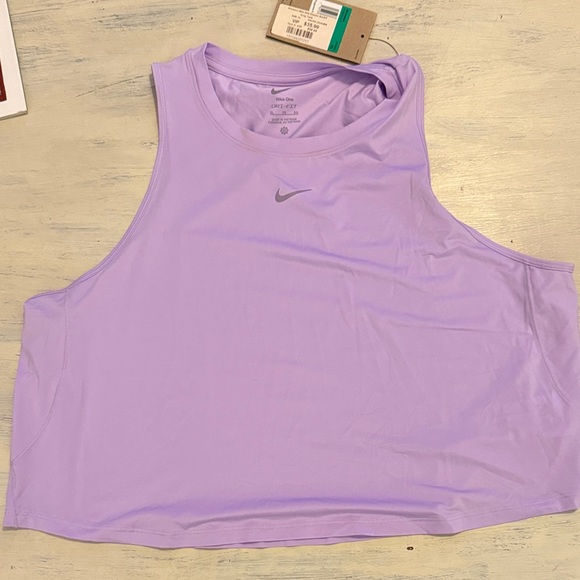 Nike Women's Light Purple Tank Top - Picture 1 of 2